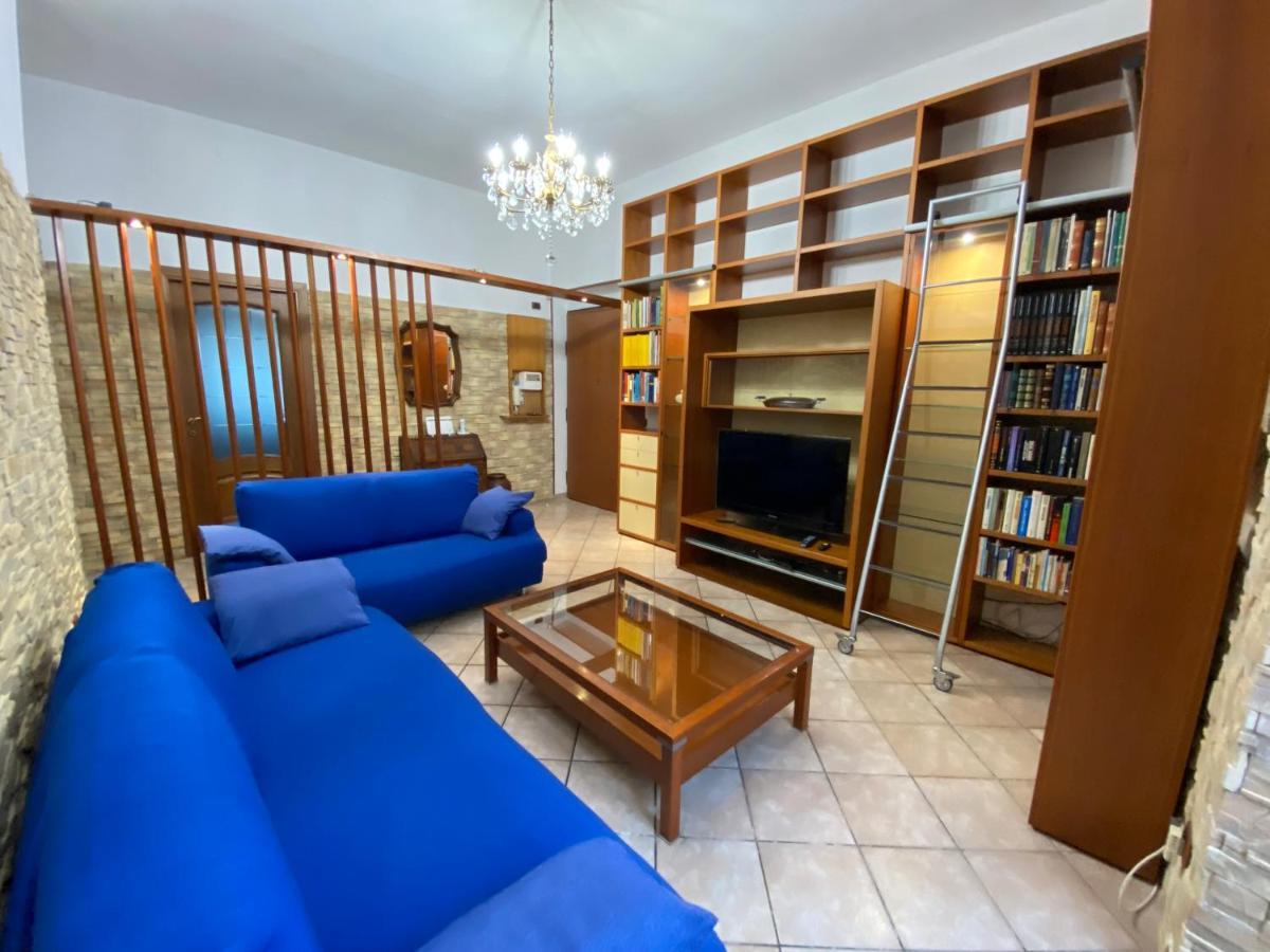 Rossini'S House Apartment Каляри Екстериор снимка